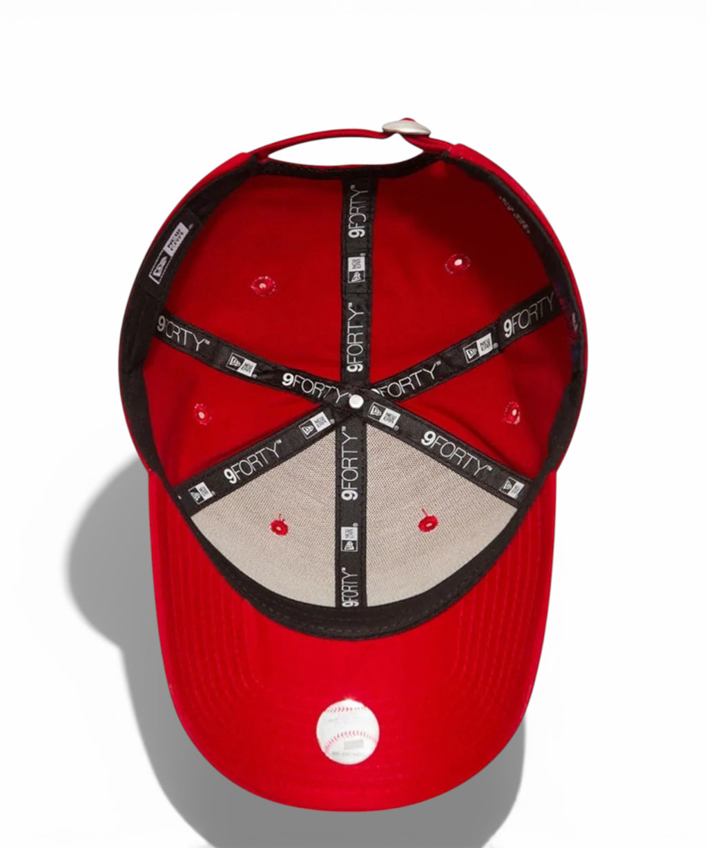 New Era Yankees 9FORTY Cap with embroidered logo