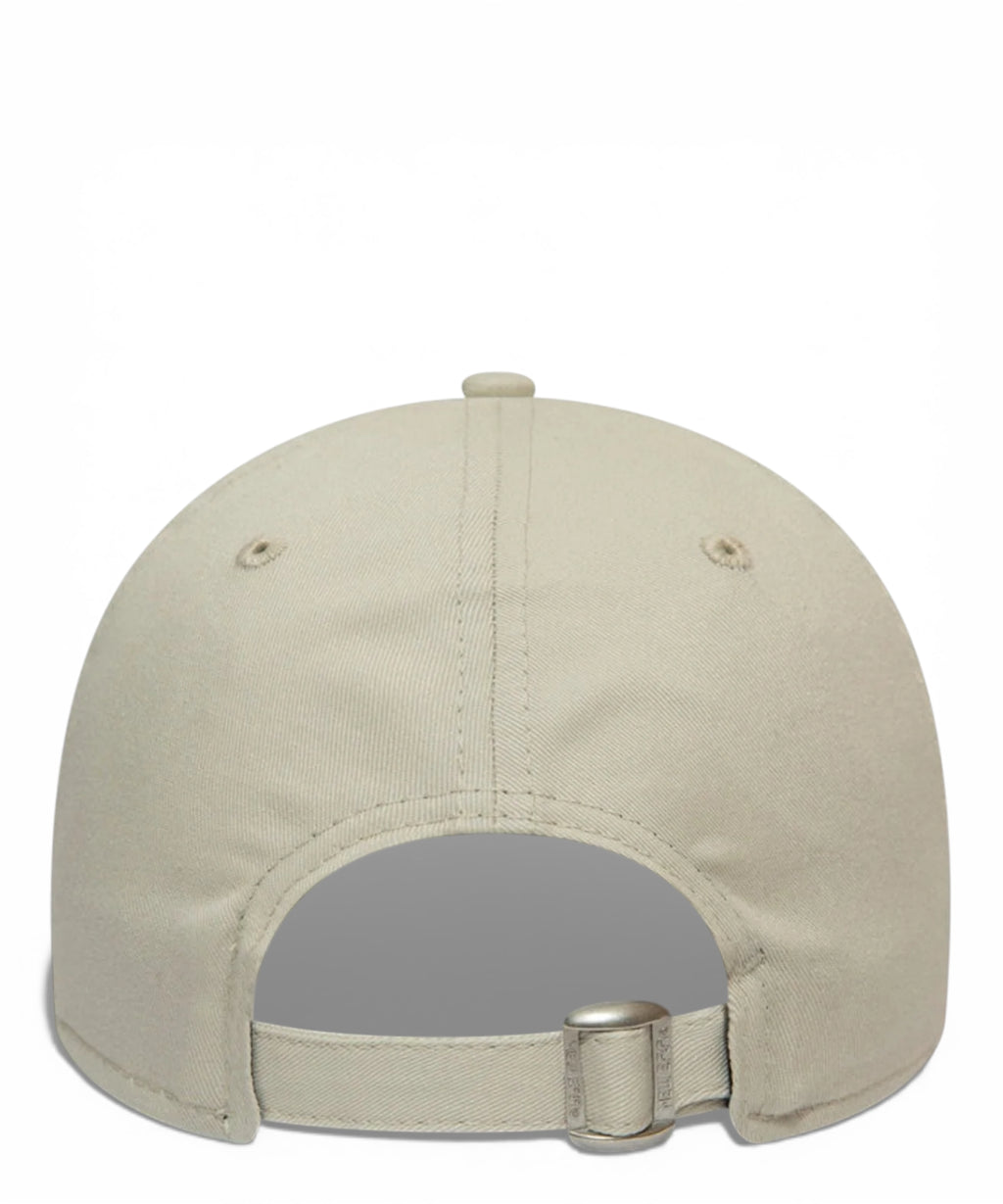 New Era Yankees 9FORTY Cap with embroidered logo