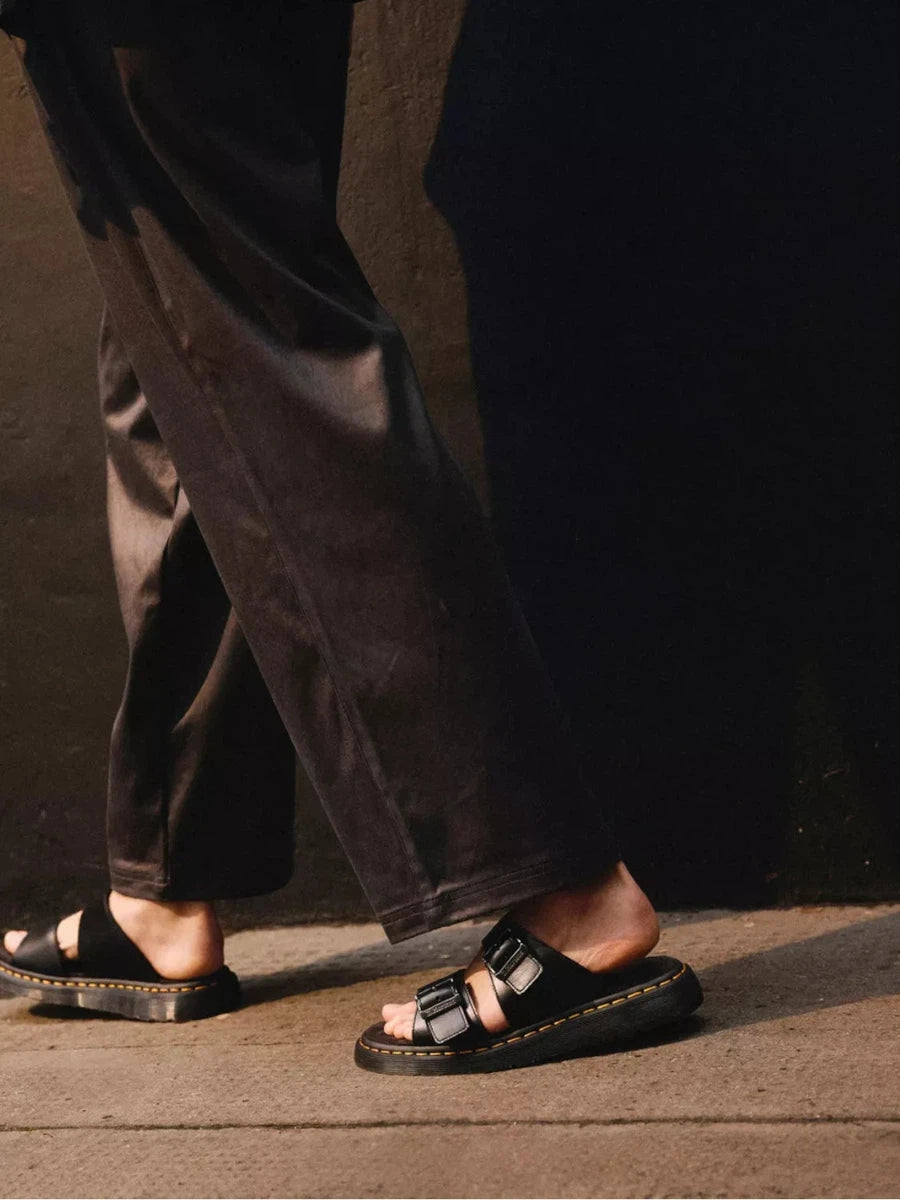 Sandali Josef in Pelle con Fibbia-Dr. Martens-Sandali-Vittorio Citro Boutique