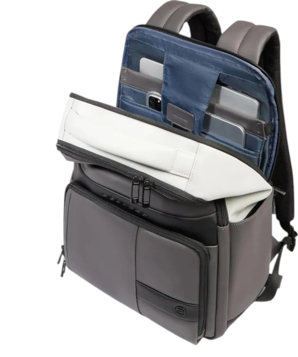 Mochila Piquadro para portátil de 14 pulgadas en poliuretano