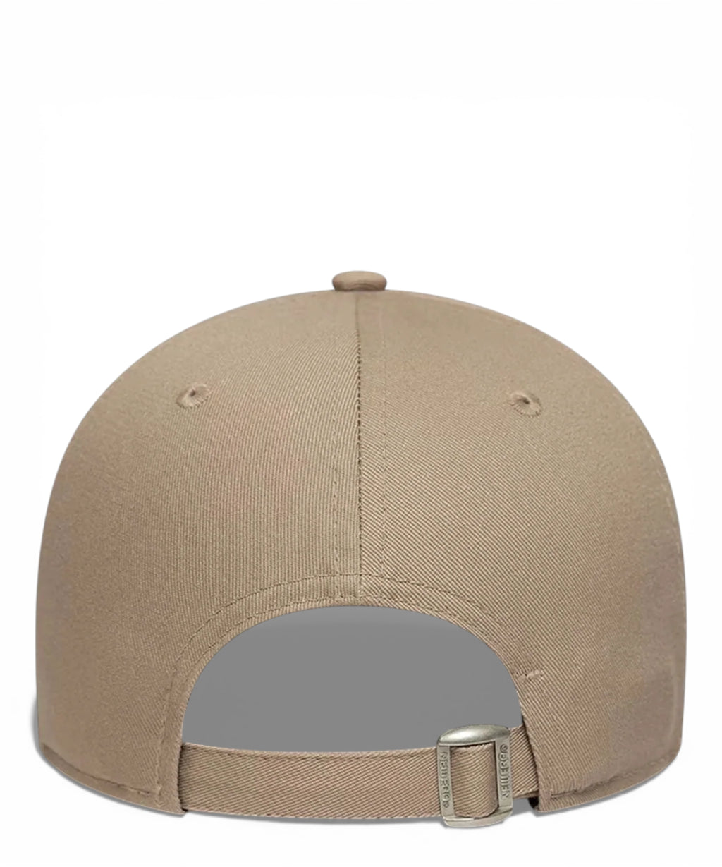New Era Yankees 9FORTY Cap with embroidered logo