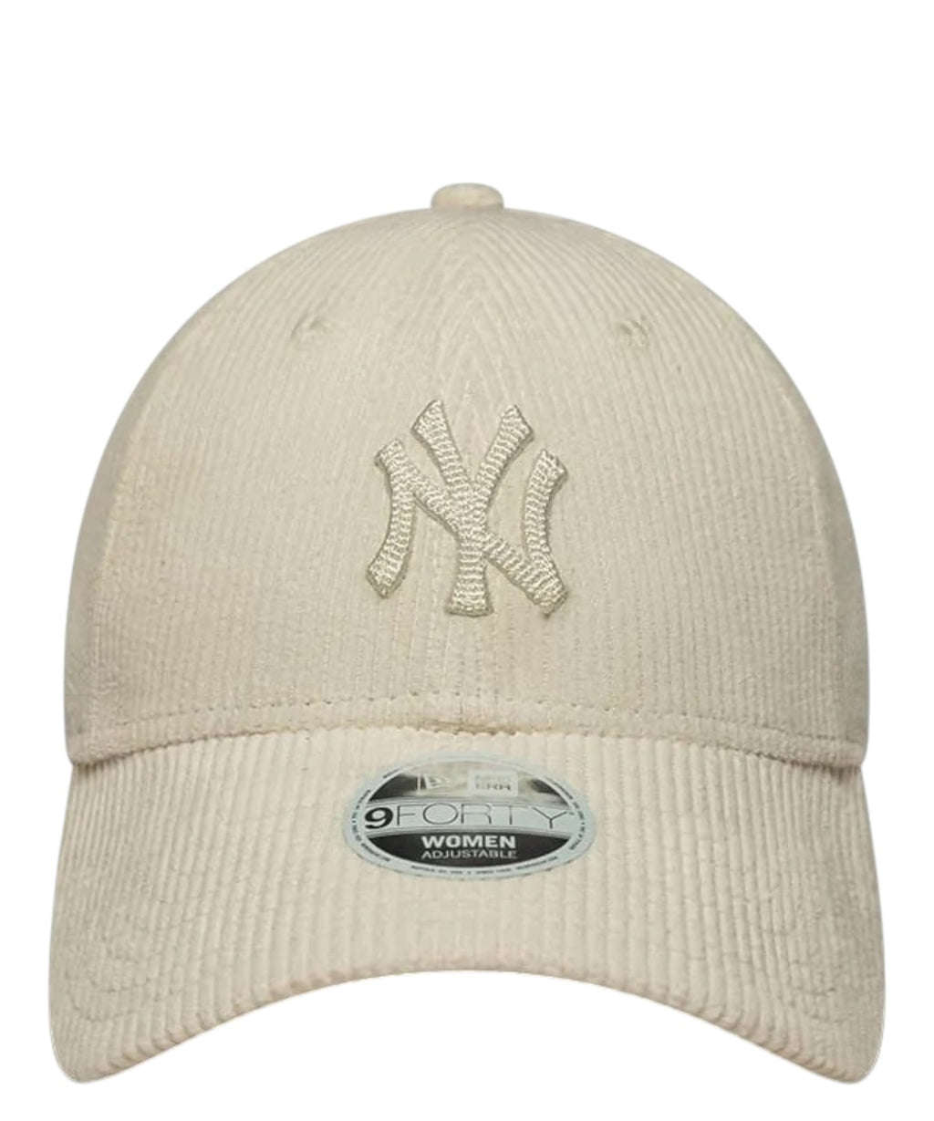 Cappellino New Era 9FORTY MLB in velluto distintivo