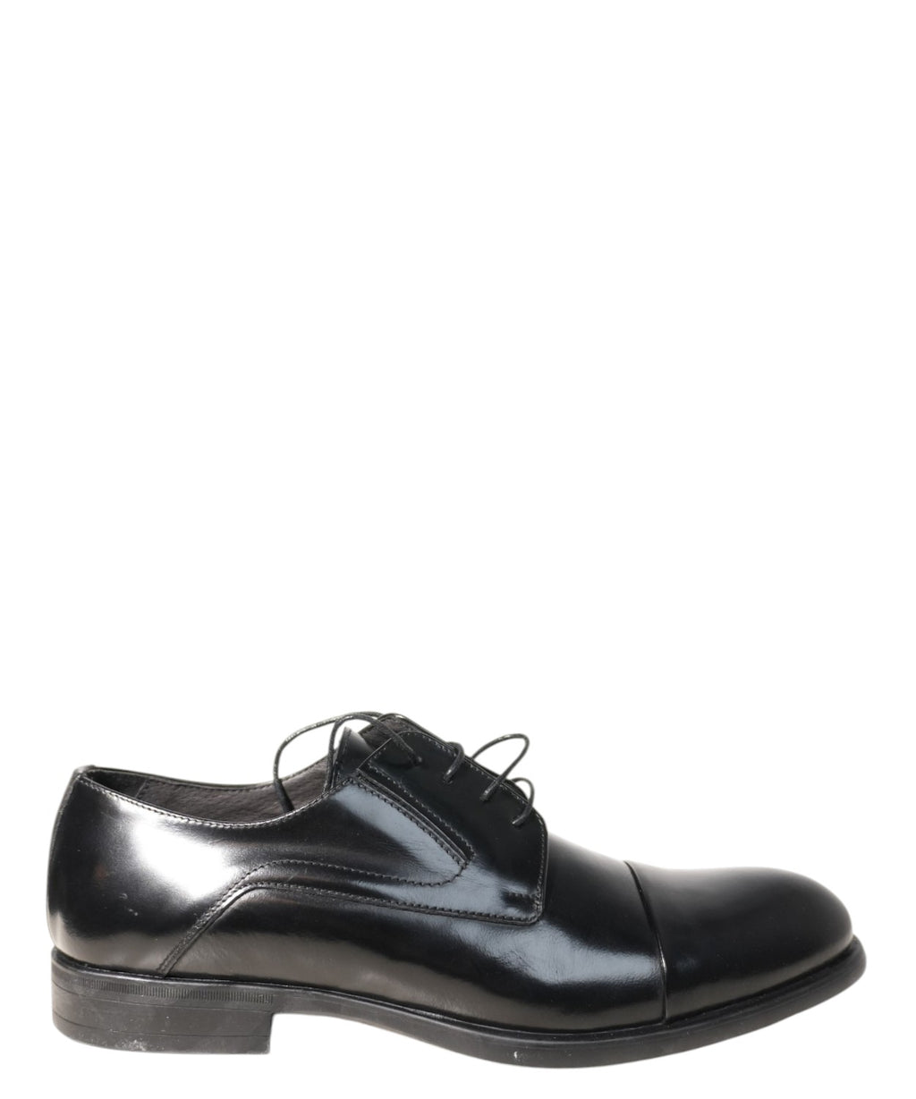 Stringata Uomo Pelle Nera Elegante - Stile e Versatilità