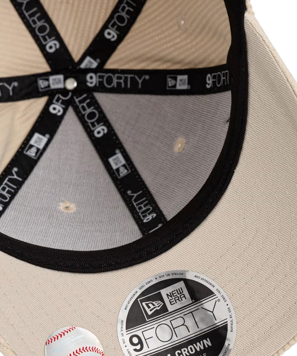 Berretto New Era CORD 9FORTY® MC Beige in Velluto a Coste