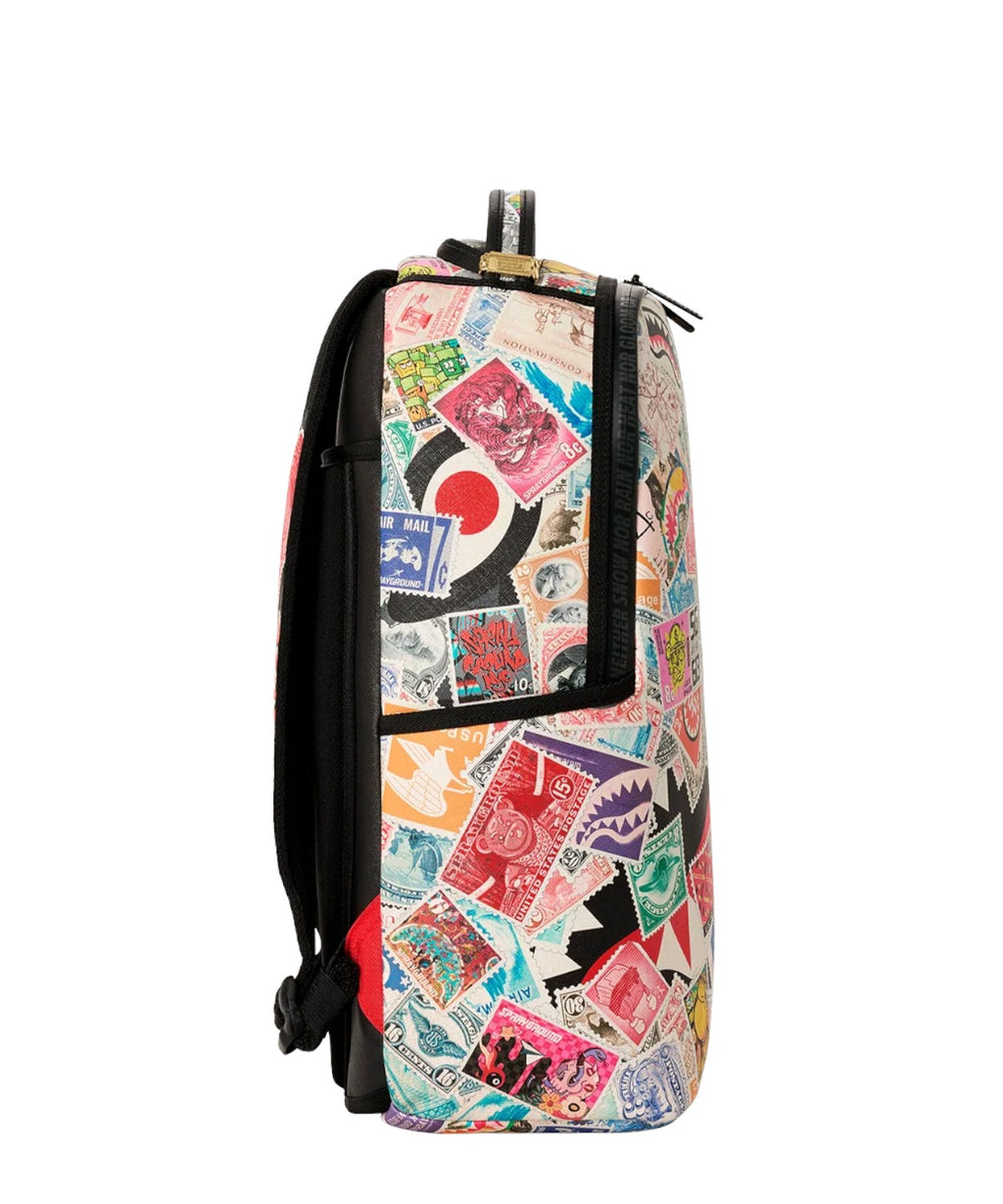 Zaino Sprayground USPS Half Stamps DLXSV con grafica unica