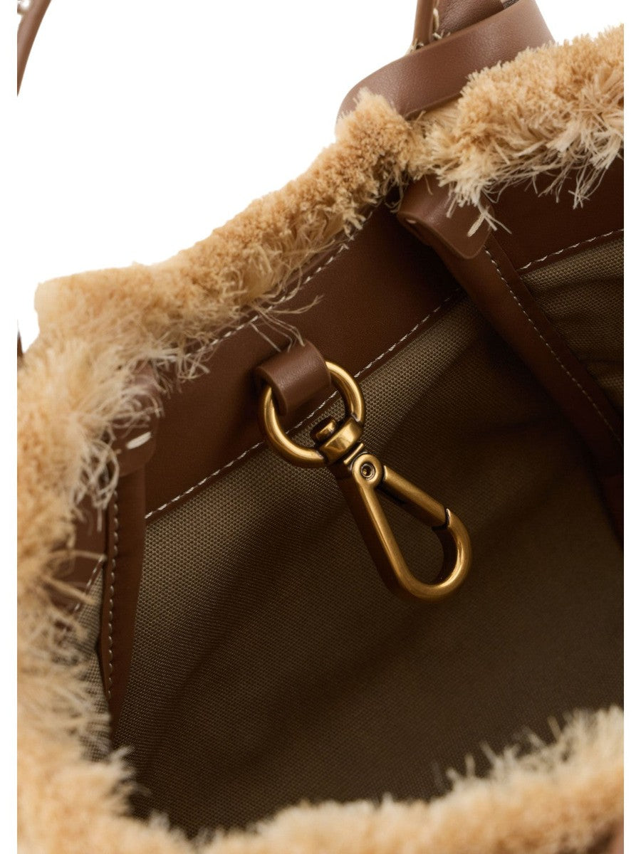 Borsa a mano in paglia intrecciata con charm logo-Emporio Armani-Borse a mano-Vittorio Citro Boutique