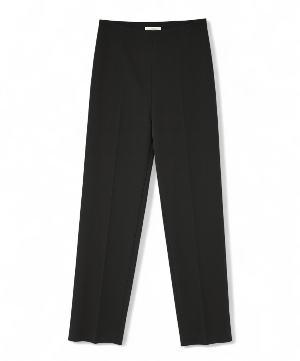 Schwarze, gerade geschnittene Hose mit Bügelfalte