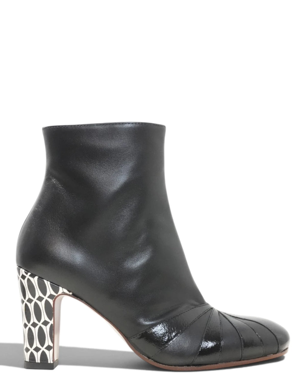 Stivaletto Donna Chie Mihara in Pelle Lucida Nera