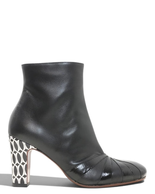 Stivaletto Donna Chie Mihara in Pelle Lucida Nera