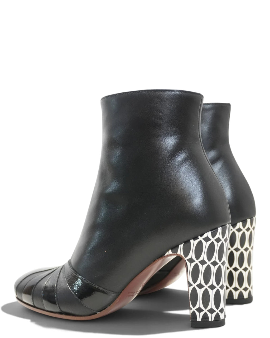 Stivaletto Donna Chie Mihara in Pelle Lucida Nera