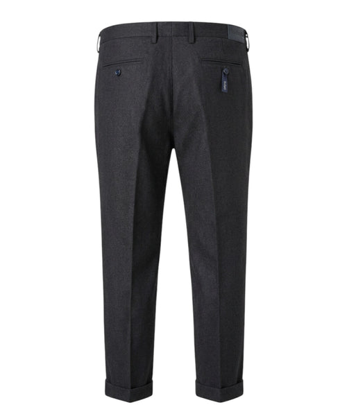 Herenbroek Re-Hash van wol voor een elegante outfit