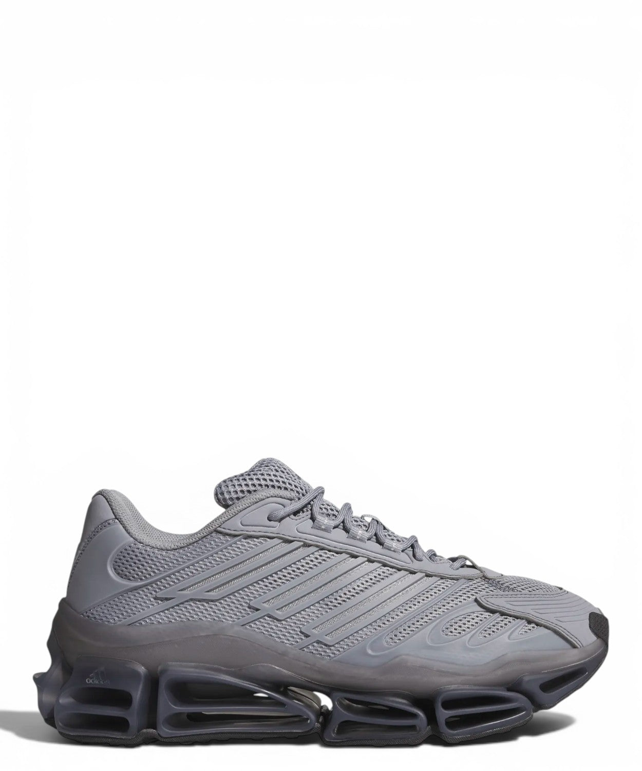 adidas Megaride AG sneakers: stile e comfort unici
