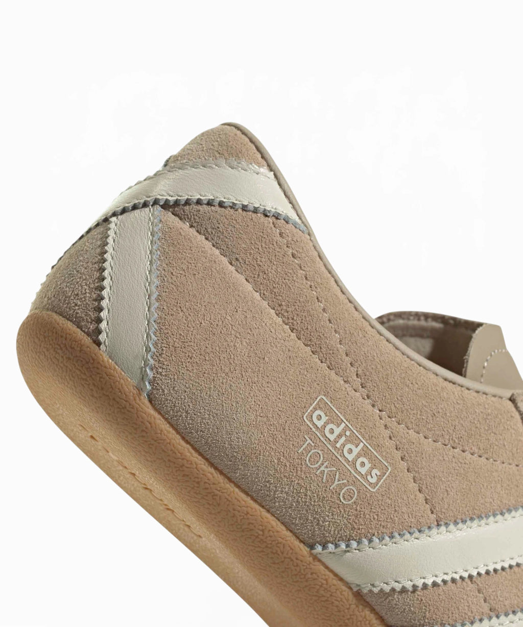 Adidas Tokyo lage herensneakers in suède