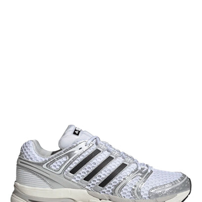 Collezione Primavera Estate 2026 Uomo: Jeans, Sneakers e T-Shirt