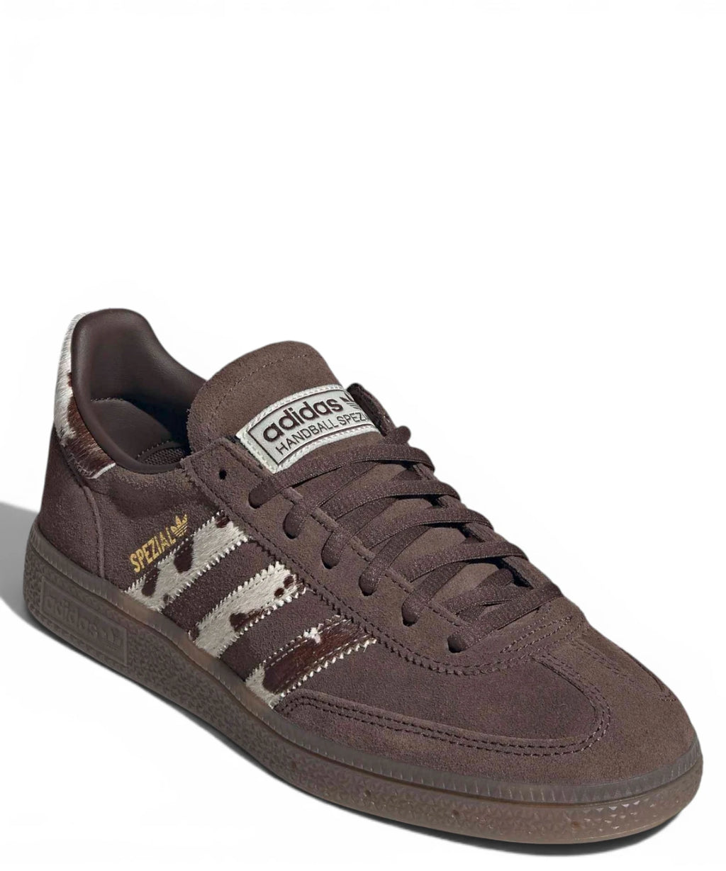 adidas Handball Spezial sneakers in suède met koeienprint details