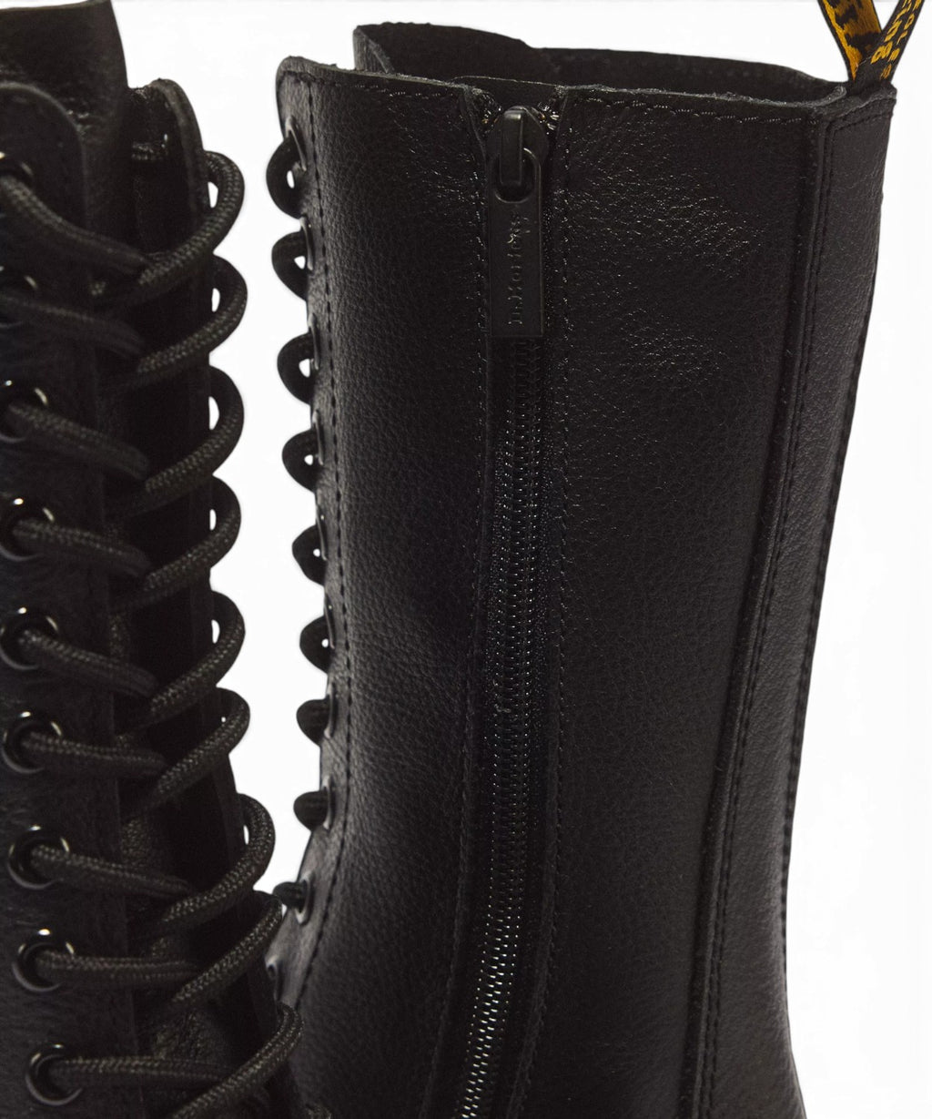 Stivali Dr. Martens 1B99 alti in pelle Virginia per donna