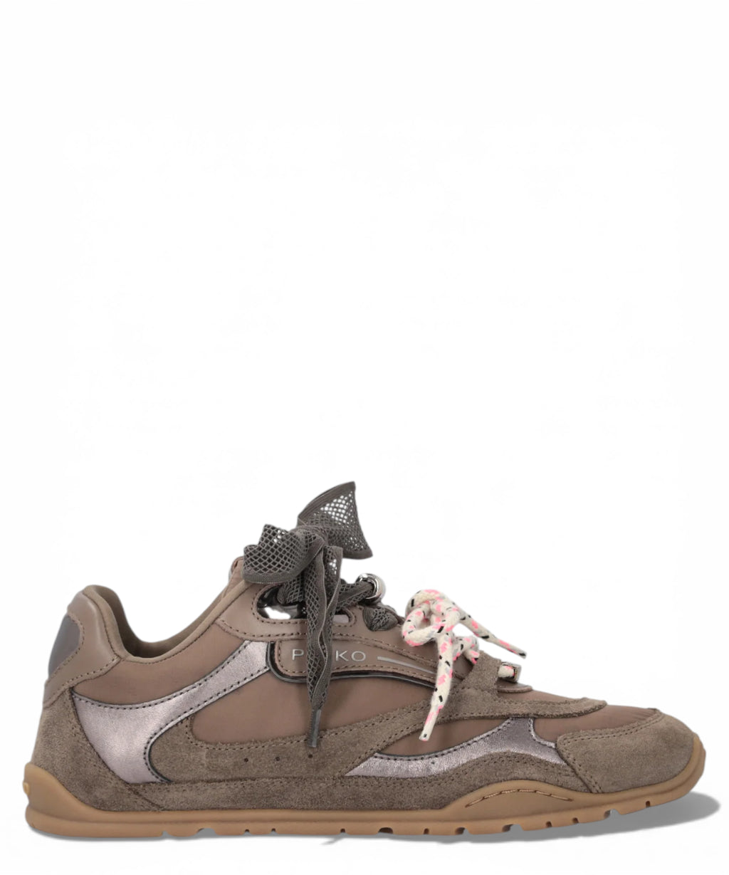 Sneakers Pinko YULIA 01 con doppi lacci e applicazioni