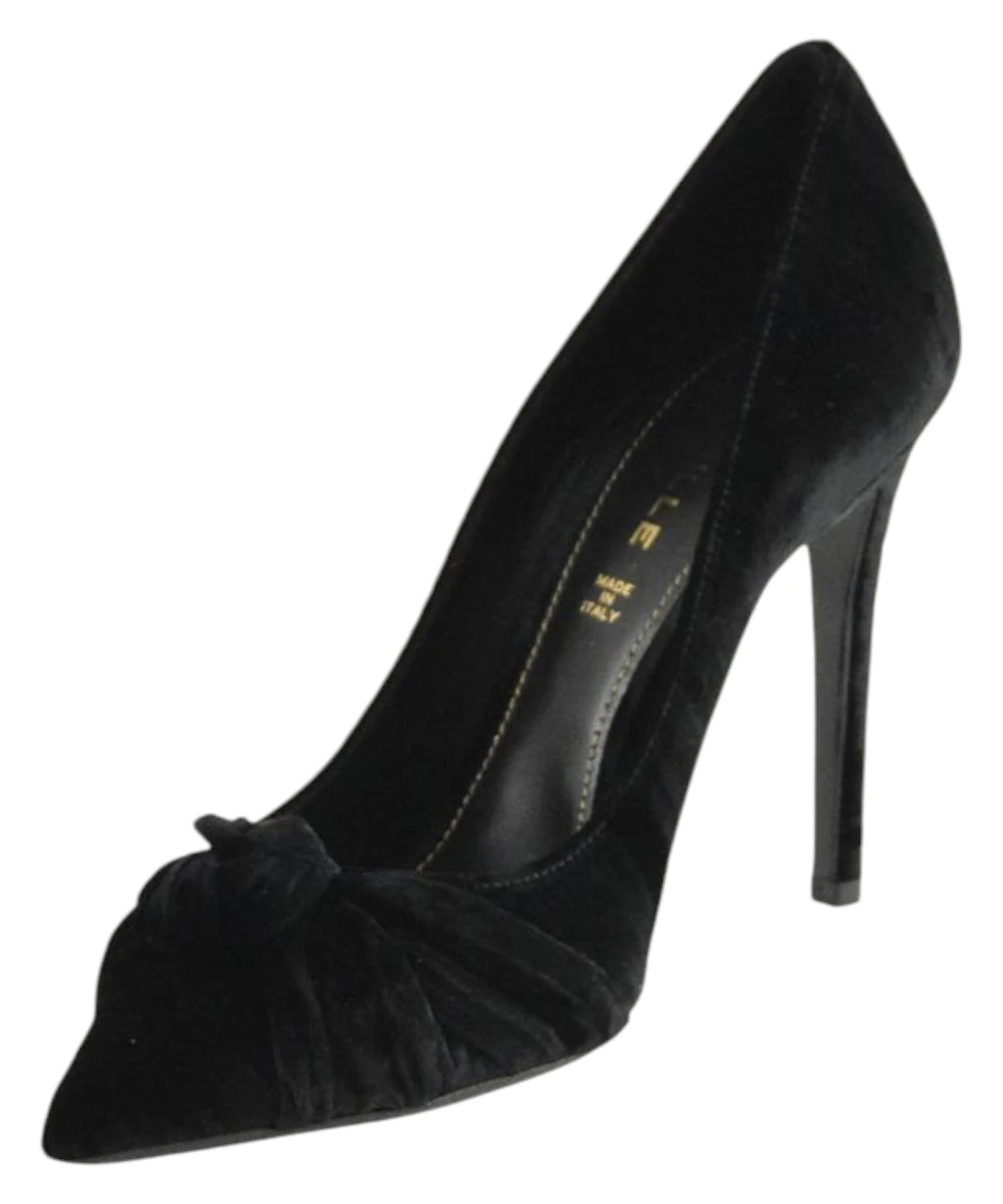 Elegante fluwelen pumps met drapering