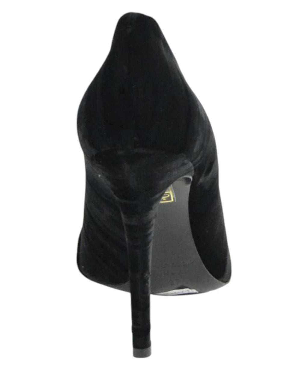 Elegante fluwelen pumps met drapering