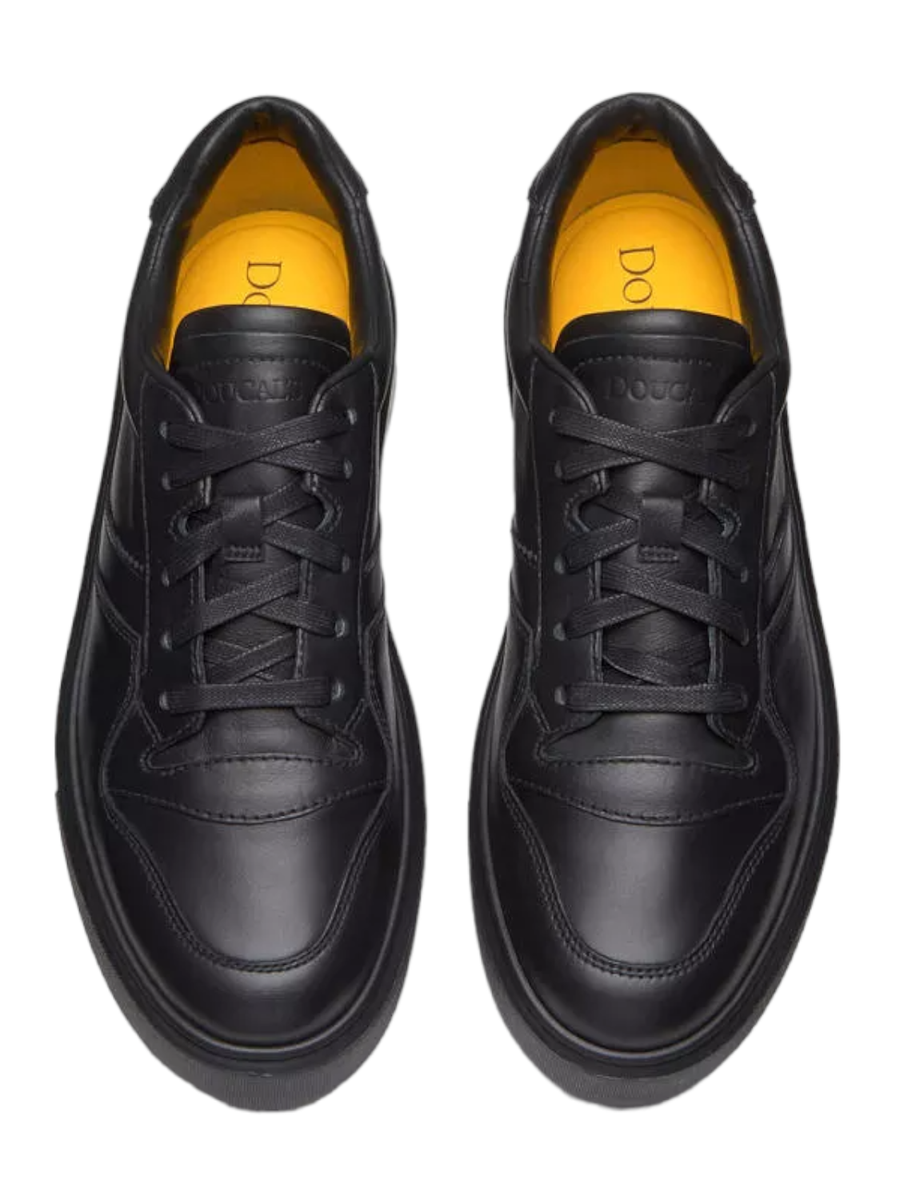 Sneaker in pelle nera-Doucal'S-Sneakers-Vittorio Citro Boutique