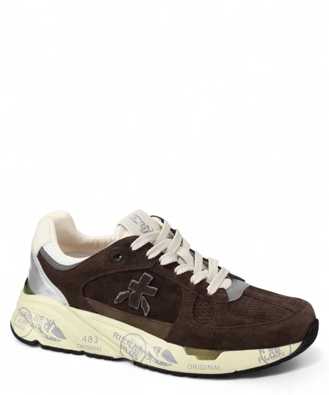 Sneakers Mased 7895 Premiata in pelle scamosciata marrone con dettagli metallici e suola comfort, ideali per l'inverno FW26.