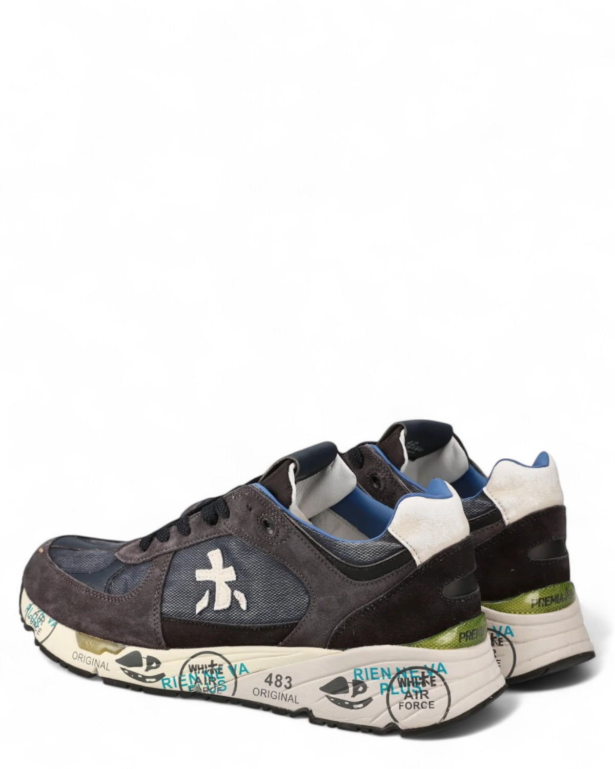 Scarpe sneakers Premiata Mase 7819 con tallone bianco e interno blu, suola personalizzata per un tocco distintivo e alla moda.