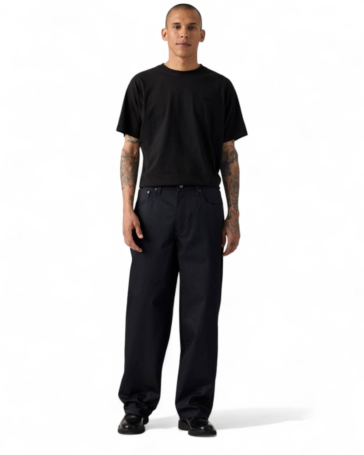 Jeans Levi's 578 Baggy stile anni '90, vestibilità ampia e sostenibile, ideali per look casual invernali da uomo.