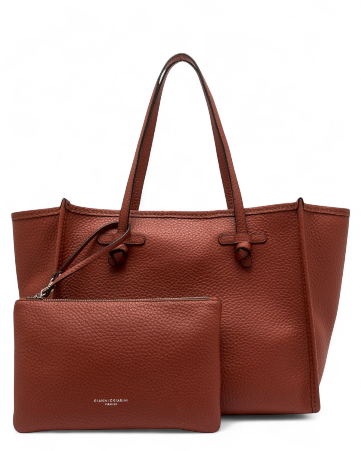 Shopping bag Marcella con pochette coordinata, chiusura magnetica e pelle pregiata, perfetta per ogni occasione elegante e casual.