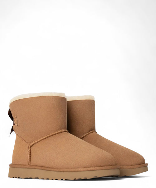 Stivali UGG Mini Bailey Bow II Comfort e Stile Unici