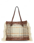 Borsa Marcella plaid con frange elegante, shopper in tessuto effetto lana con manici in pelle marrone e chiusura magnetica, stile invernale donna.