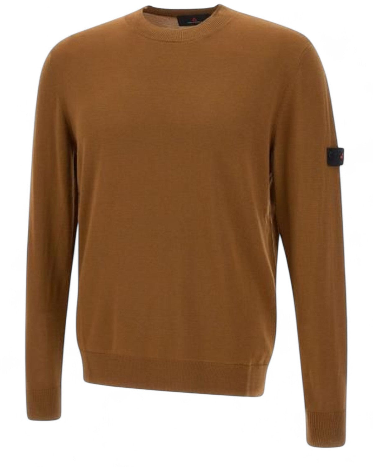 Maglia girocollo THERA in lana merino Peuterey color cuoio, design minimal con logo sulla manica, ideale per look casual invernali.