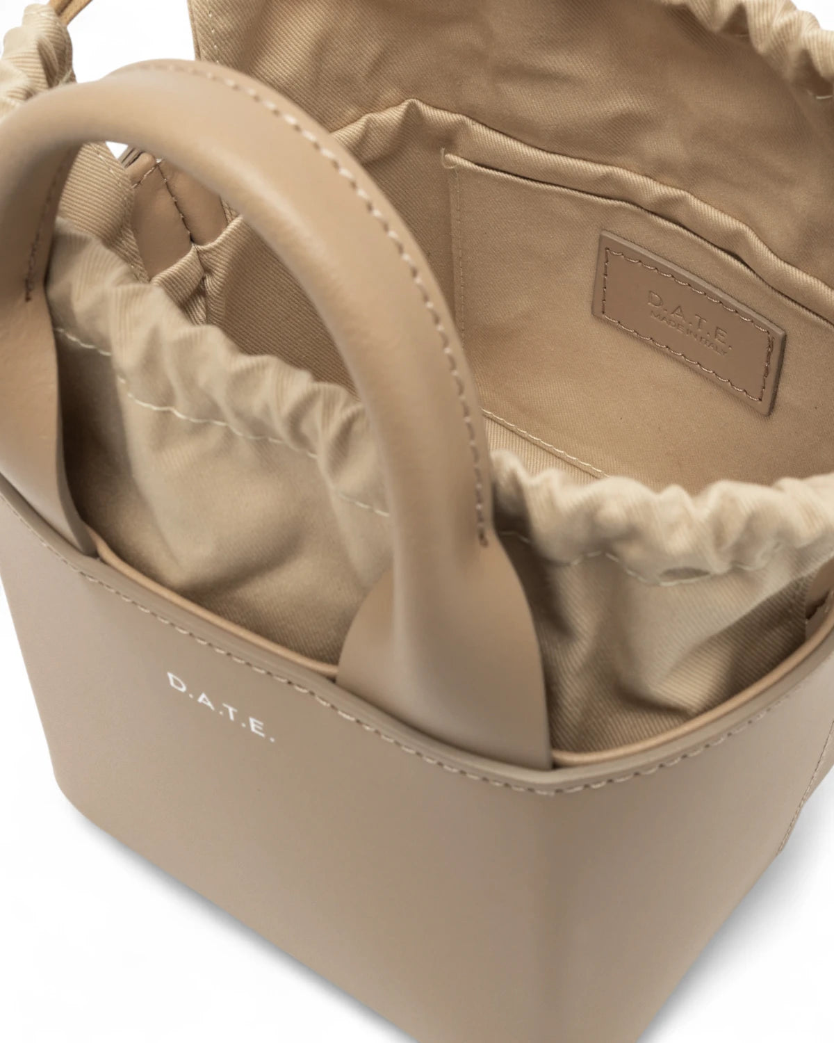 Borsa Cubo Bag in Pelle Naturale con Tracolla Removibile-D.A.T.E.-Borse a mano-Vittorio Citro Boutique
