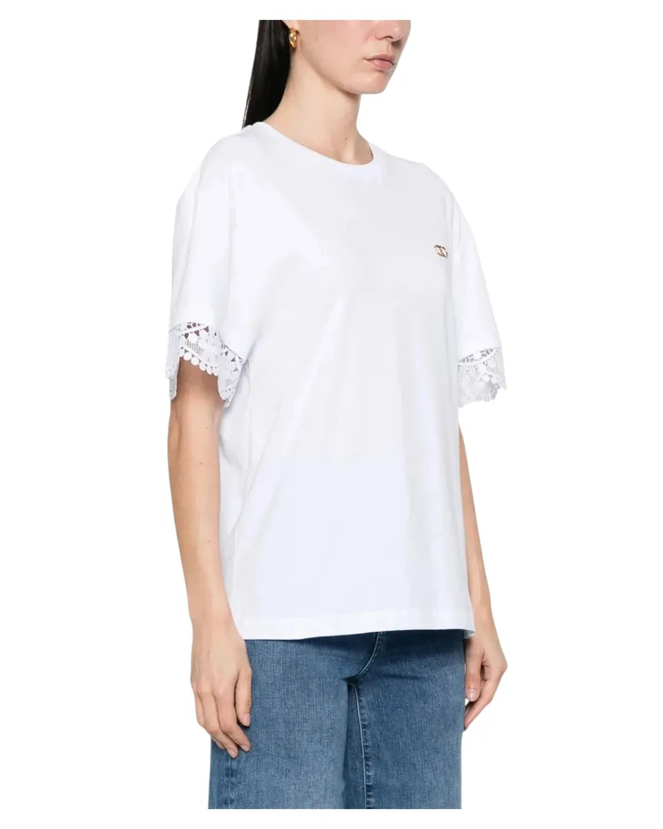 T-shirt bianca con maniche in pizzo-Twinset-T-shirt-Vittorio Citro Boutique