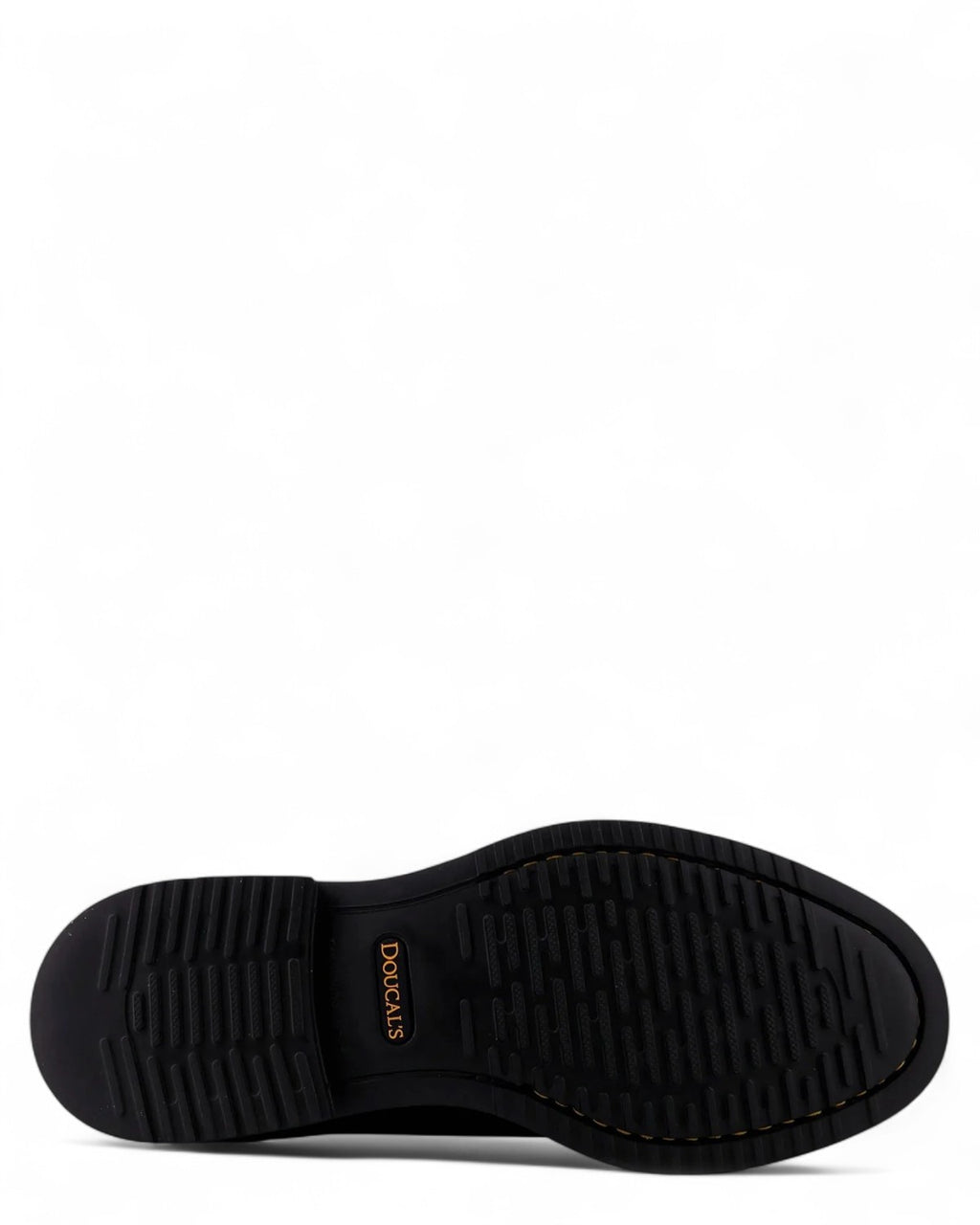 Suola in gomma nera delle scarpe stringate Doucal’s, con logo inciso e battistrada antiscivolo, ideale per l’inverno FW26.