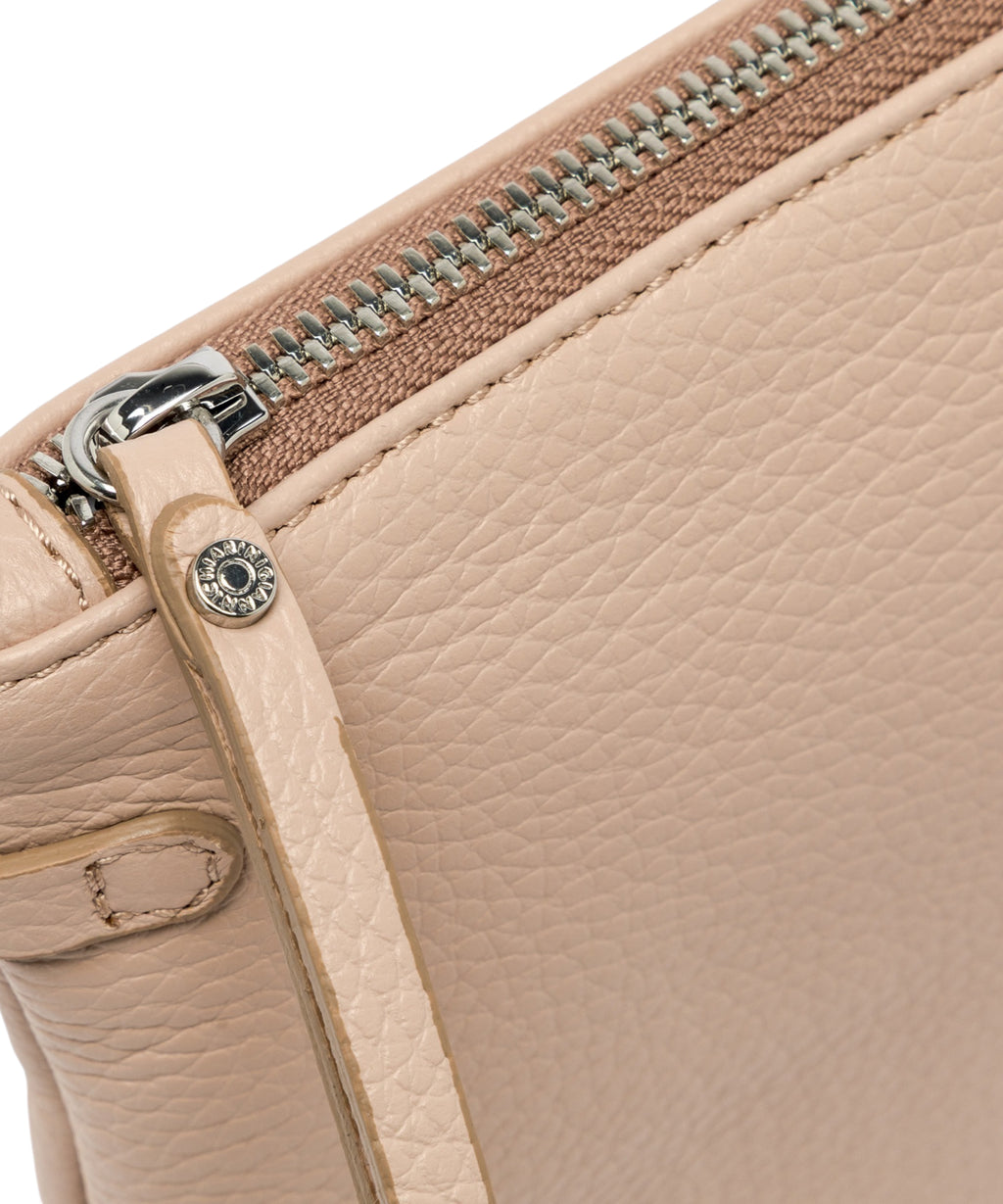 Pochette in Pelle Martellata Gianni Chiarini Hermy