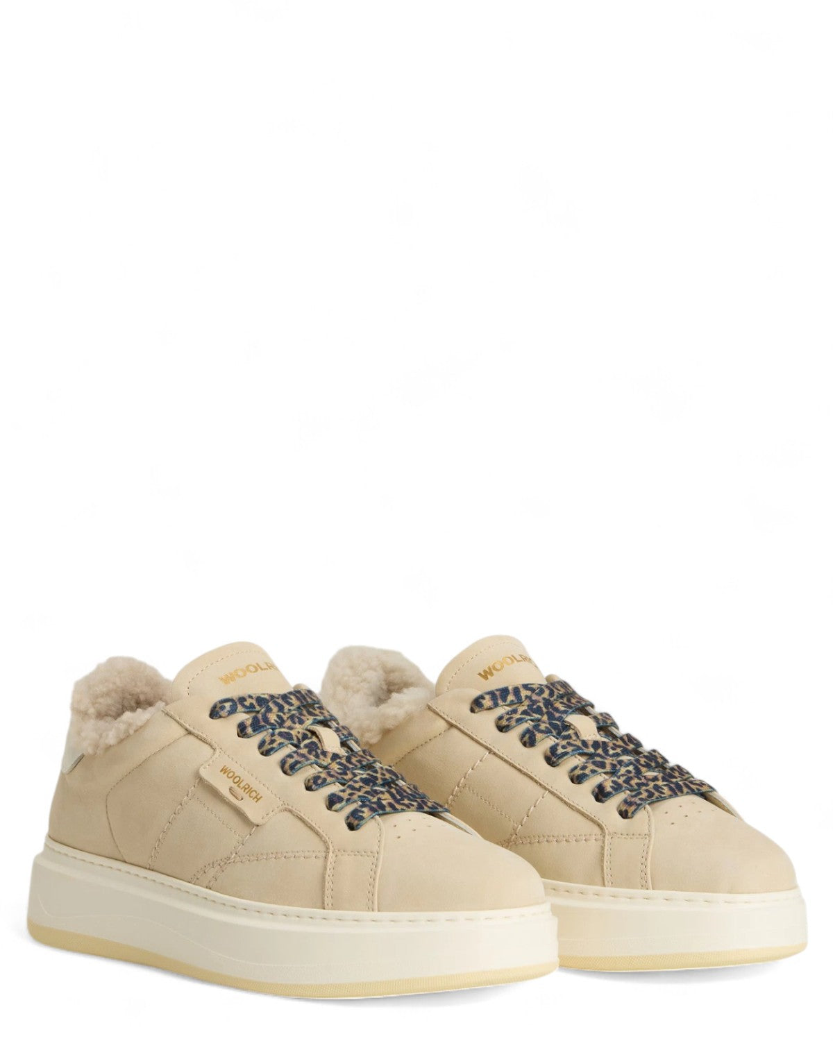 Sneakers Arrow in pelle di vitello con fodera in montone e lacci animalier, design artigianale per la stagione inverno donna.