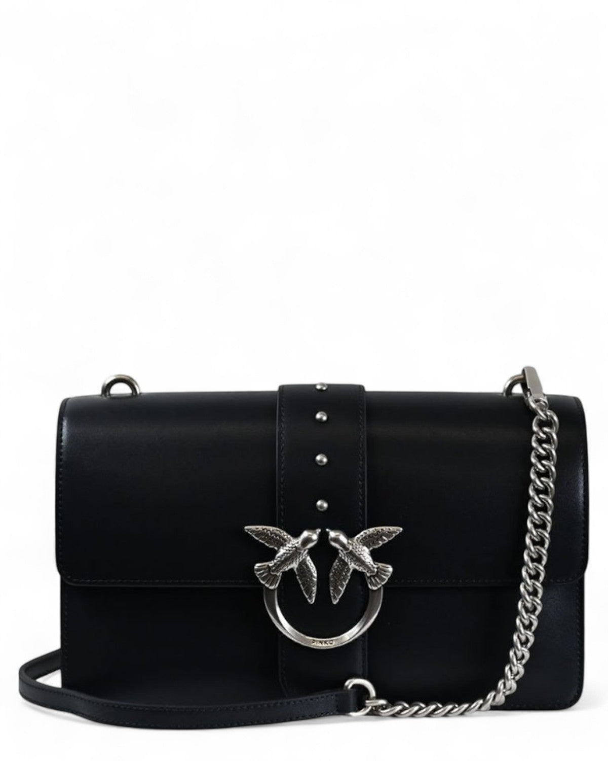 Borsa Pelle Love Birds PINKO Love Bag One Simply nera con catena argentata e fibbia decorativa a rondini, perfetta per look eleganti.