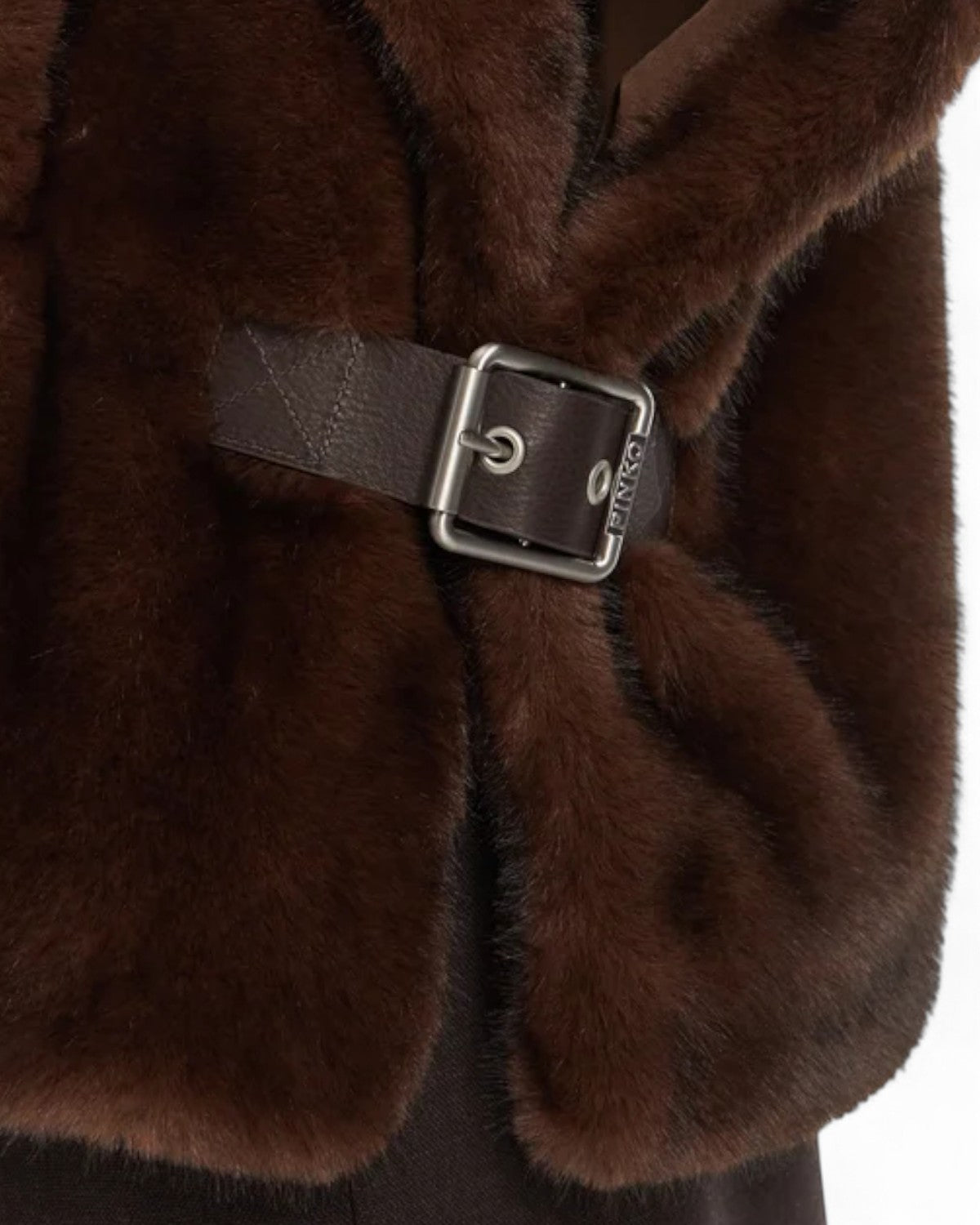 Simil Pelliccia con Collo Alto e Fibbie-Pinko-Pellicce e shearling-Vittorio Citro Boutique