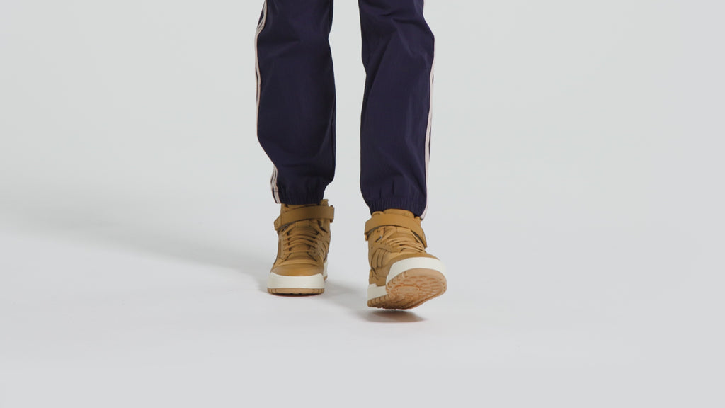 Sneakers Forum boot
