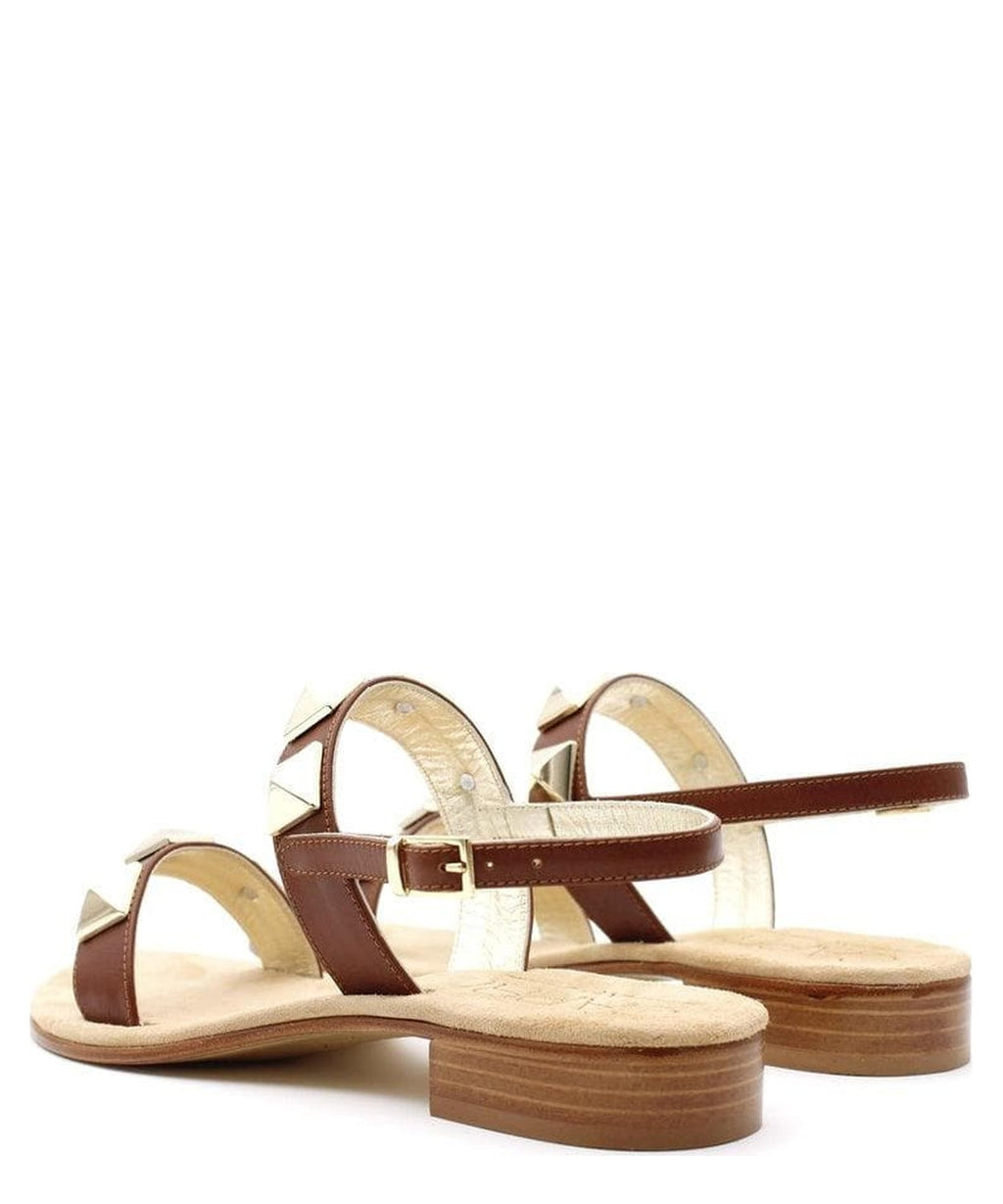Sandali capri doppi fascia con borchie 3