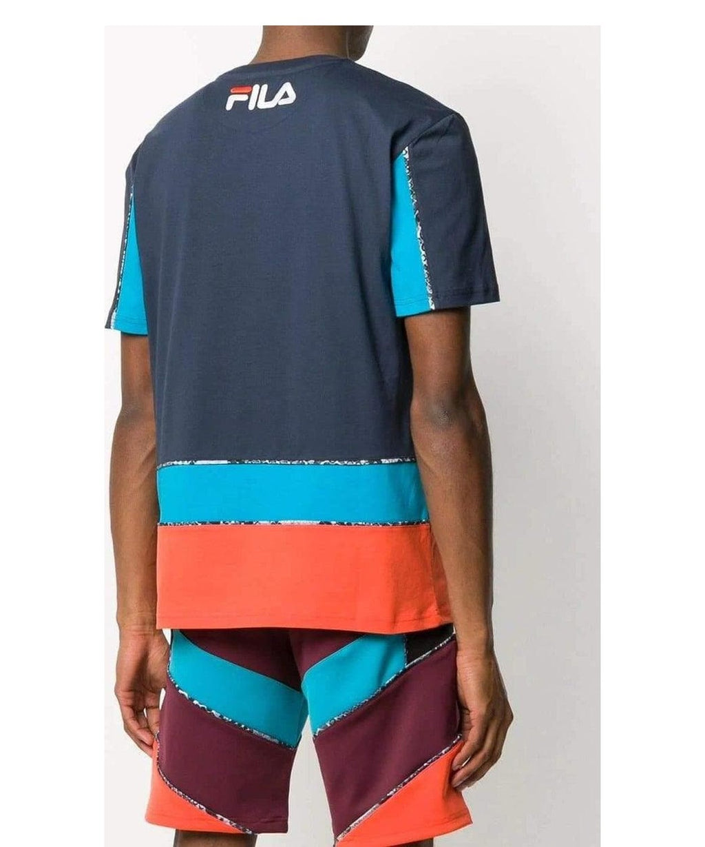 T-shirt con logo stampato 3