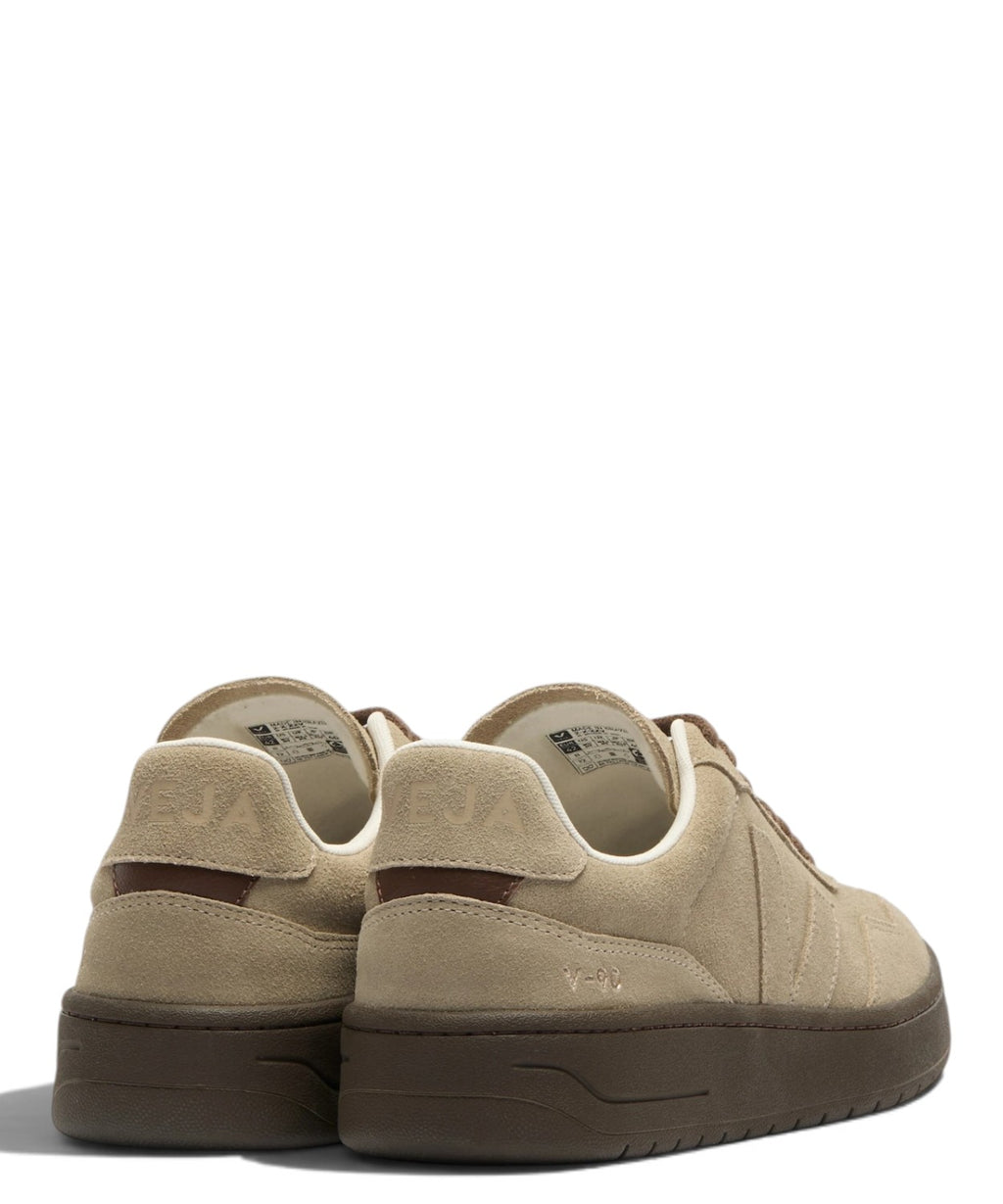 VEJA V-90 Suede Taupe Eagle Sneaker aus Veloursleder