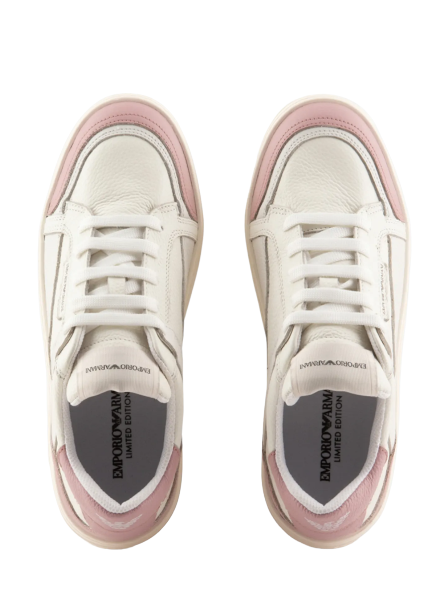 Sneakers in pelle con aquila sul back e dettagli a contrasto-Sneakers-Emporio Armani-Vittorio Citro Boutique