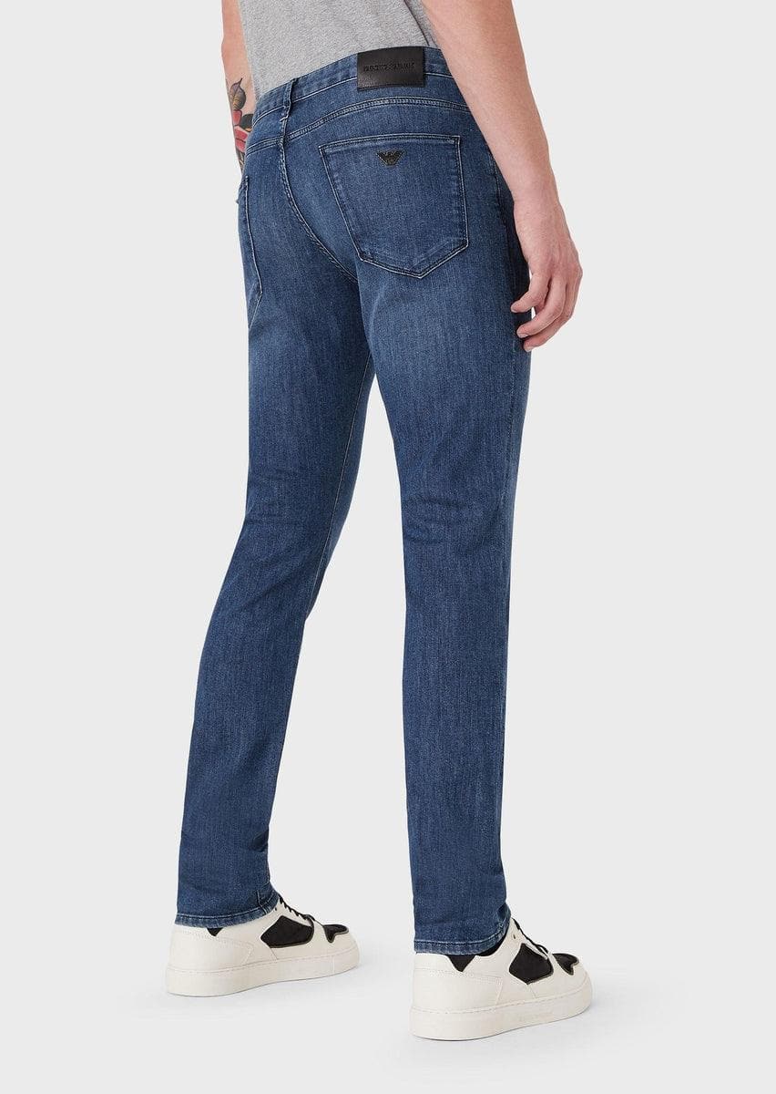 EMPORIO ARMANI - Jeans J06 slim fit in denim light wash - Vittorio Citro Boutique