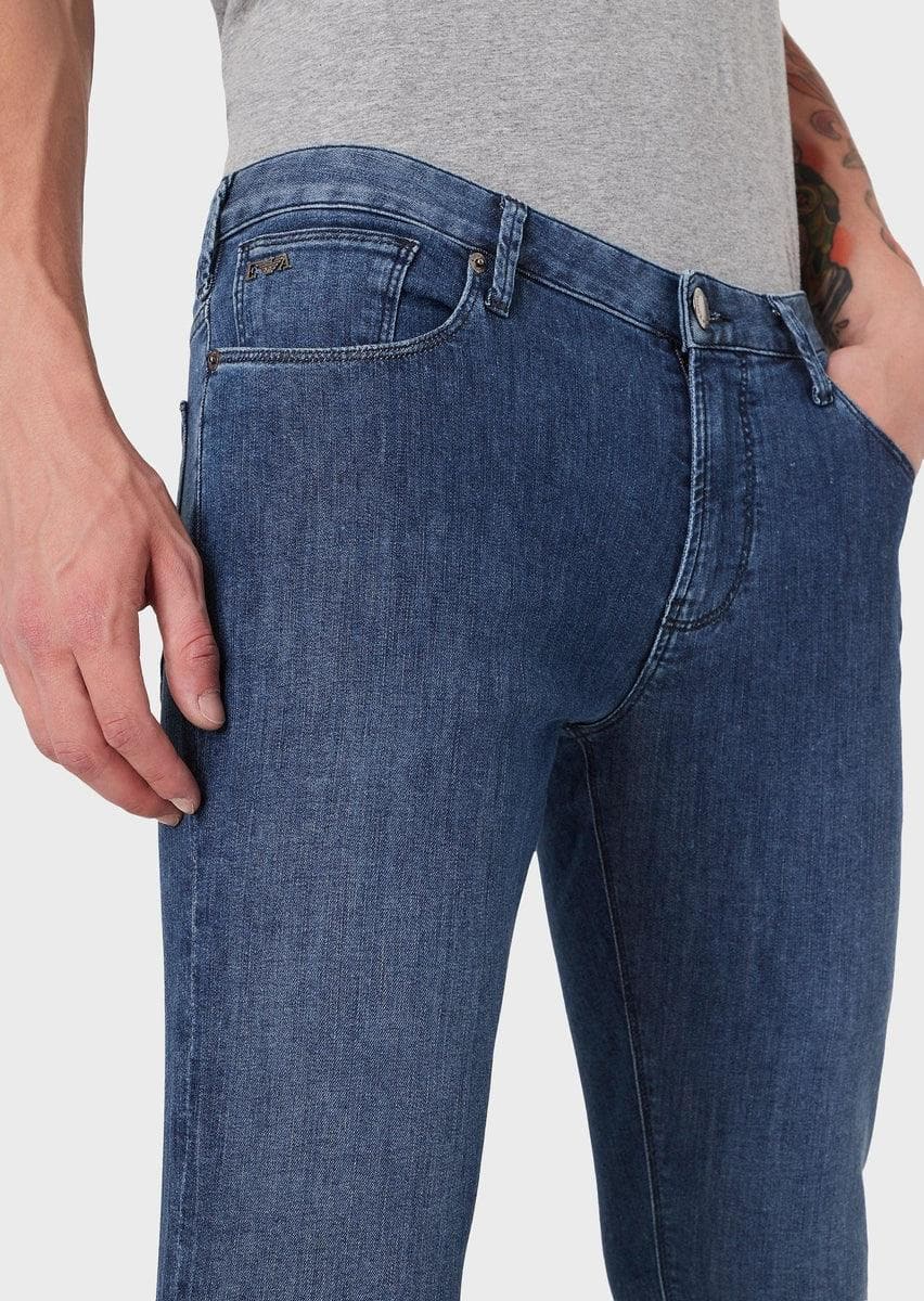 EMPORIO ARMANI - Jeans J06 slim fit in denim light wash - Vittorio Citro Boutique