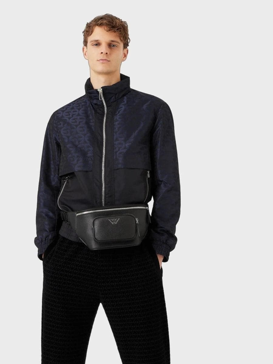 Marsupio in pelle rigenerata saffiano con placchetta aquila - Vittorio Citro Boutique